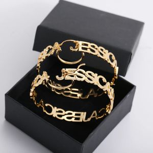 Hoop Huggie aangepaste naam oorbel trend zomer hoepel oorbellen voor vrouwen gepersonaliseerde gouden esthetische sieraden bruiloft sexy accessoires 231023