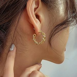 Hoop Huggie exagéré couleur or métal torsion chaîne boucles d'oreilles Vintage C en forme de cercle ouvert oreille anneaux bijoux cadeau