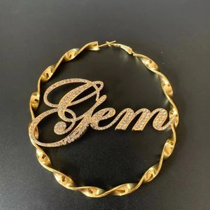 Hoop Huggie Fashion Customized Name Earrings Bling Custom Diamond Earring Letter Women Sieraden Kerstcadeaus 230815