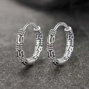 Hoop Huggie Retro eenvoudige kleine hoepel oorbellen roestvrijstalen hypoallergene oorbellen geschikt voor mannen vrouwen en coole Indiase Boho sieraden 24326