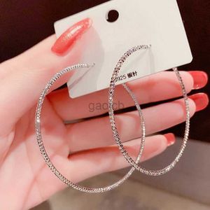 Hoop Huggie Silver geometrische grote ronde oorbellen geschikt voor dames statement oorbellen modieuze sieraden accessoires nachtclub DJ Boho 24326