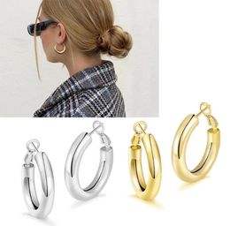 Hoop Huggie Dikke Gouden Oorbellen Lichtgewicht Chunky Hoops Voor Vrouwen Hypoallergeen Grote Howllow Tube Earring 30mm5973555