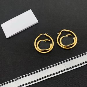 Pendientes de aro para mujer Pendientes de lujo de diseño Stud Joyería clásica Diamante Perla Pareja Regalo Dama Elegante Pendientes de diseñador Pequeño Orecchini Chapado en oro ZB109