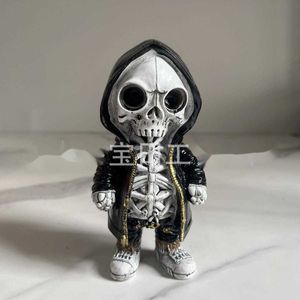 Cool Skeleton Figuritas2023 Nueva muñeca esqueleto de Halloween decoración artesanal de resina Q231218