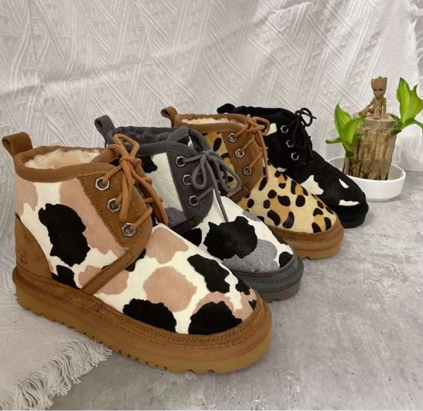 Caballo cabello nuevo padre-niño botas de nieve Imitación interior Lana de lana cálida de cordón de camuflaje de algodón viejo Zapatos Ox Tendón inferior perezoso