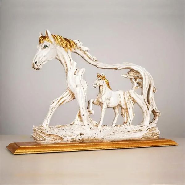 Sculpture de cheval Résine indienne Galoping Statue Home Decoration Desktop Animal Figurines 240427