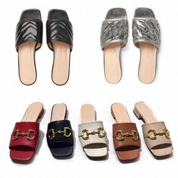 Horsebit Femmes Slide Double Mules Sandales Designer Summer Silver Sequin Brodé Slide Sandal Pantoufles Pantoufles Noir Beige Rouge Marron Rose D8yB #