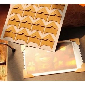 Hot 120 pcs / lot (5 feuilles) DIY Vintage Corner Kraft Paper Sticker Photo Albums Decor Photocard Binder Photocard Porte-