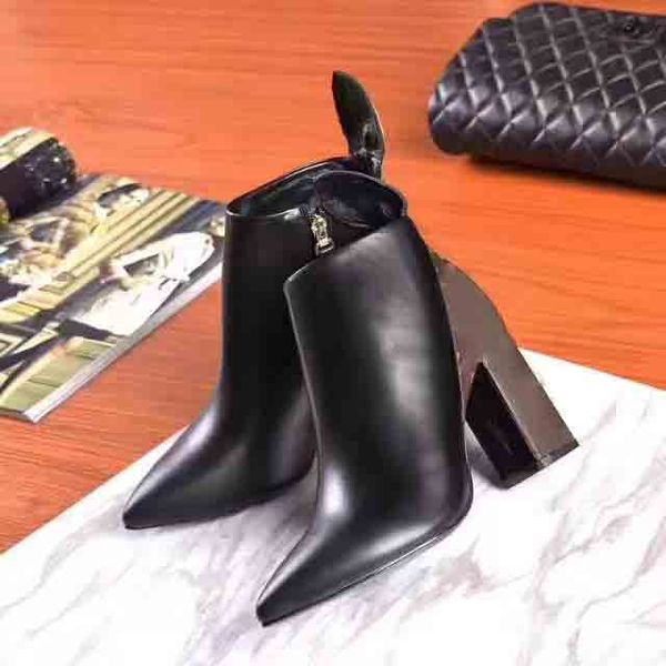 Chaud! 2019 mode luxe plate-forme en cuir pour femmes talons hauts mode point orteil chaussures imprimées L designer, bottillons de luxe, taille 35-41