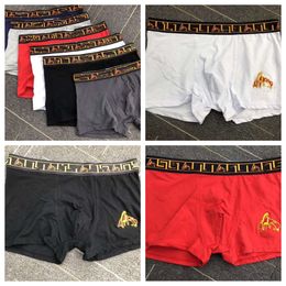 Hot 2024 Heren Designer Ondergoed Mannen Sexy Boxers Onderbroek Luxe Merk Brief Borduren Ademend Zacht Slipje Maat M-2XL 3 stks/doos