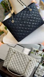 Hot 23 Bolsos de compras franceses con capacidad para mujer Lager Bolso de mano con bordado de diamantes en blanco y negro Bolso bandolera de diseñador con doble cadena Sacoche de cuero genuino