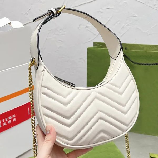 Hot 5A Marmont Hobo Bolsa de axila Marca Italia Media luna Piel de becerro Cuero Qulited Bolsos cruzados Lady Metal Logo Hombro Diseñador Bolso de mujer