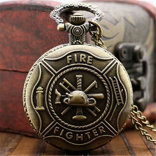 CALIENTE Antiguo Cobre Steampunk Vintage Bronce Gear Hombres Mujeres Steampunk Vintage Fire Fighter COLLAR COLGANTE Reloj de bolsillo de cuarzo