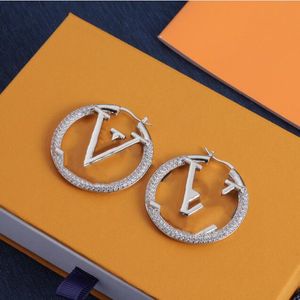 HOT Grote Gouden Oorringen Dame Vrouwen Orrous Meisjes Oorstekers Set Designer Sieraden Oorbel Valentijnsdag Cadeau Verloving voor Bruid louiselies vittonlies