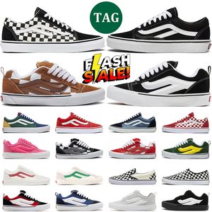 Men de bascule de skateboard pour femmes chaussures de toile glissent sur les damier à damier masculin noir skool noir skool