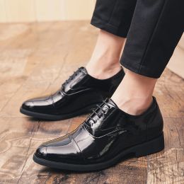 Chaussures en cuir verni de luxe noir chaud chaussures d'affaires pour hommes chaussures de dîner chaussures de mariage à lacets chaussures richelieu de mode LIVRAISON GRATUITE
