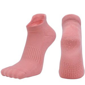 Hot Transpirable Anti-fricción Mujeres Yoga Calcetines Puntos de silicona Toalla inferior Antideslizante Pilates Barre Gimnasio Deportes Baile Calcetín Zapatillas con empuñaduras