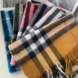 Hot Cake Bursberry Cashmere Plaid Warm Women Winter Dikke Dikke sjaal Lange Tassel Shawl Outdoor Keep Geometrische handdoek Lady Ring