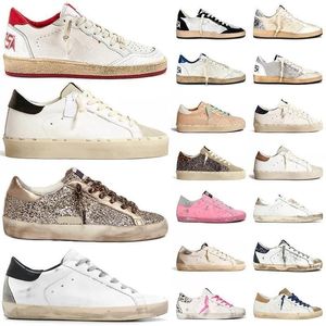 Panier de mode à gâteau chaud Golden Shoes Star Sneakers blancs en détresse Dirty Designer Superstar hommes et femmes décontractées