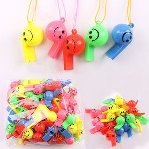 Jouets de sport populaires enfants sifflet en plastique coloré coupe de mots jeux de football fabricant de bruit fort haut-parleur de pom-pom girl pour les fans de football