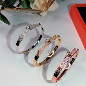 Hot circle Lock Bracelets en or Femmes Bracelets Punk pour le meilleur cadeau luxueux bijoux de qualité supérieure Ceinture en cuir Bracelet livraison gratuite