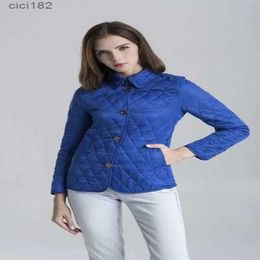 ¡Clásico caliente! Chaquetas de estilo corto/chaqueta acolchada de algodón fina de moda de Inglaterra/abrigos de mujer de diseño británico de alta calidad M-xxxl 4426X