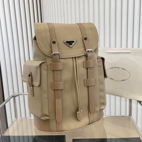 Bolso de diseñador caliente, mochila de diseñador de moda para mujer, mochila de viaje para hombre, logotipo clásico de triángulo, correa de hombro ajustable, mochila escolar de nailon de tela, mochila