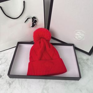 Chapeaux de créateurs chauds pour hommes et femmes, bonnet automne/hiver, chapeaux en tricot thermique, lettre Jacquard unisexe chaud