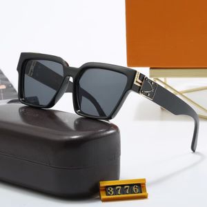 Hot Designer Zonnebril Voor Vrouwen Heren Bril UV Bescherming Mode Zonnebril Brief Casual Retro Brillen Metalen Volledig Frame Met Doos