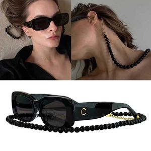 Créateurs chauds Lunettes de soleil pour femmes lunettes pour femmes Lady 5488 Fashion Original Quality Verre avec une chaîne de soleil de la chaîne de perle exquise détachable