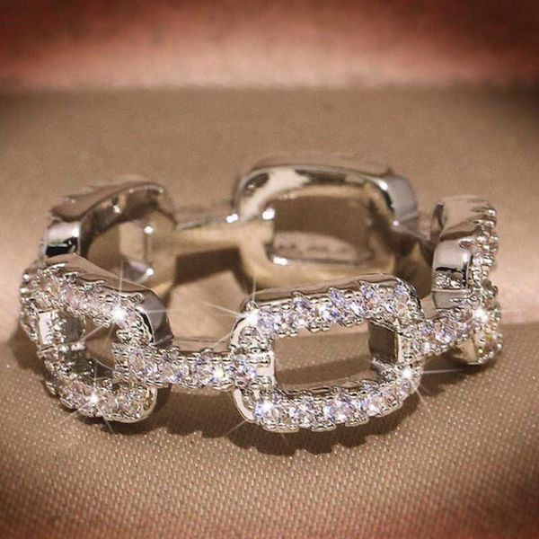 Hot Fashion Brand Designer Band Rings for Women Silver Shining Crystal Party Joyería de boda con CZ Bling Diamond Stone