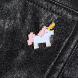 Hot Fashion Cartoon coloré Unicorn Cartoon Pegasus émail Broche Badge douce mignonne tête de cheval Pin Broches Corsage-cadeau