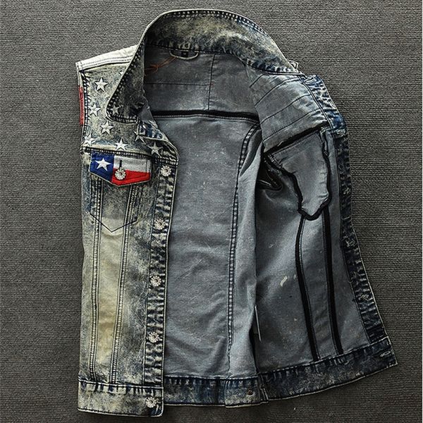 Hot Fashion Men Denim Vest Plus Tamaño S-4XL Bandera de EE. UU. Con estilo Vintage Patchwork Masculino Personalidad Slim Blue Punk Cowboy Jacket Coat 201114