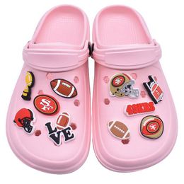 Accessoires de chaussures de mode chaude pvc sabot de sport breloques décoration chaussures de football boucle broche bouton