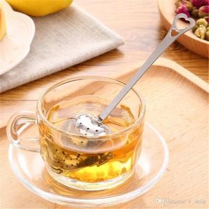 Infusor de té en forma de corazón Bola de malla Colador de acero inoxidable Filtro de cuchara de bloqueo a base de hierbas