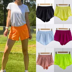 Hete low-rise beklede shorts Ademende yoga-shorts Ingebouwde ondergoed ondergoed continu Drawcord Sports Short 2,5 