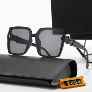 Diseñador de lujo caliente Gafas de sol para hombre Mujer Gafas cuadradas de metal Marco Espejo Diseño Cool Summer Beach Gafas de sol para mujer Moda para hombre con caja