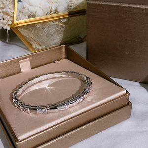 Argent chaud Ellipse Lady Bracelet Personnalité mode Tendance Bracelet Femme Livraison gratuite Twinkle Dance party Cadeau donnant Célébrités noble