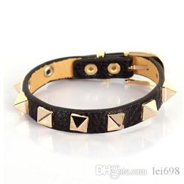Hot new 2020 LOVELY Fashion star style pulsera de mujer y candy punk Women strap remache pulsera para regalo 62a