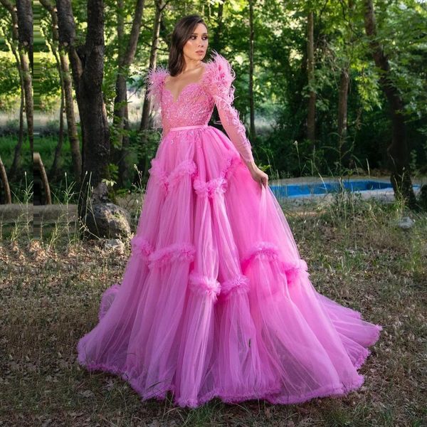 Vestidos de fiesta de Dubái, color rosa intenso, vestido de baile de manga larga con plumas, escote en forma de corazón, volantes, vestidos de noche formales de tul suave YD