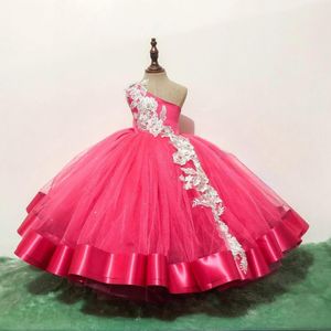 Robes de demoiselle d'honneur rose vif, robes d'anniversaire à une épaule pour petites filles, robes de demoiselle d'honneur en tulle à plusieurs niveaux en dentelle appliquée, robes de mariée pour enfants NF103