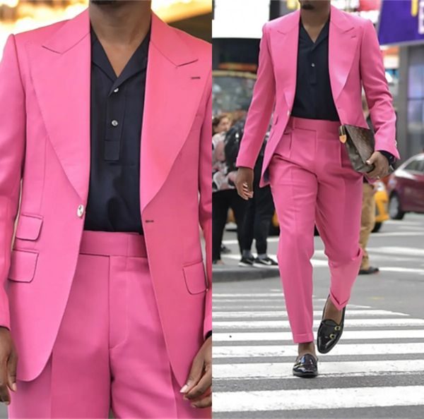 Hot Pink Wedding Tuxedos Moda Slim Fit Trajes para hombre Novio Desgaste para el banquete de boda Formal Prom Jacket Pants