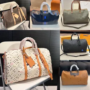 hete populaire productontwerpertas Duffel Bag Men and Women Fashion Travel Bag Commuter Bag Canvas Leather Hand Schouder Crossbody Body Patroon Rasterstijl Series