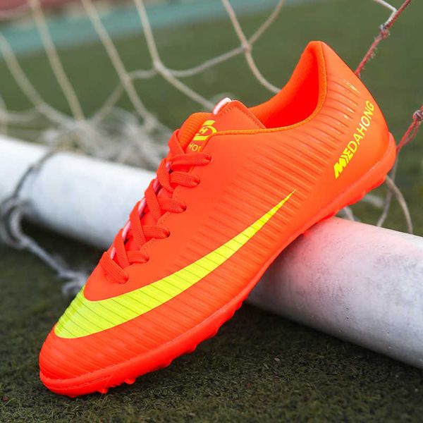 Hot Professional Men Kids Turf Indoor Soccer Shoes Cleats Original Superfly Futsal Football Boots Sneakers Chaussure De Foot 230814