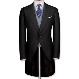 Hot Aanbevelen Dark Grey Tailcoat Bruidegom Tuxedos Morning Stijl Mannen Bruiloft Dragen Uitstekende Mannen Diner Prom Party Pak (Jas + Broek + Tie + Vest) 111
