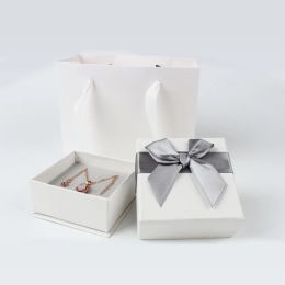 Boîte à colliers et bagues tendance, bijoux créatifs avec nœud papillon