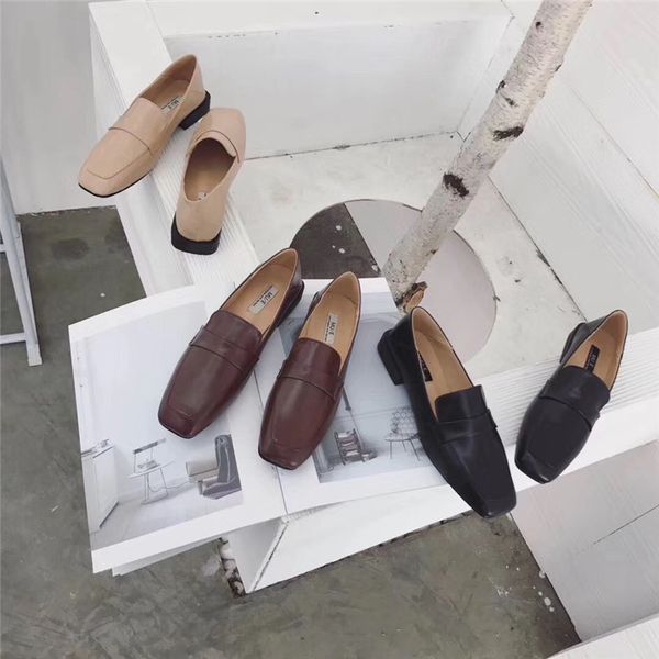 Vente chaude-2019 Feng Han Chic Métal Ma Xiankou Décoration Neutre Café Le Fuxie Angleterre Deux Vêtements Femmes Simples Chaussure Bande De Roulement Avec