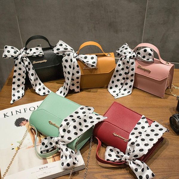 Offre spéciale 2020 petit sac à bandoulière filles mode femmes en cuir PU Messager sac à bandoulière sac à main foulard en soie décoration pochette carrée