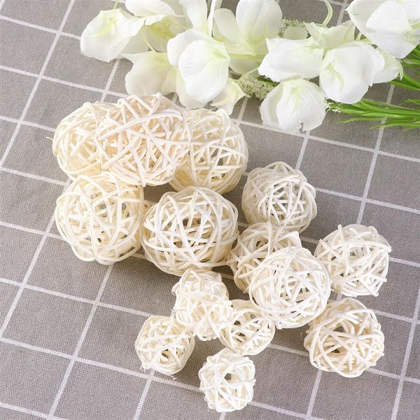 Vente chaude 20pcs 3cm multicolore Ball Rattan Noël / anniversaire / maison / mariage décorations de fête bricolage Ornements de rotin