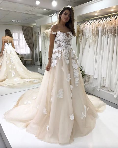 Vente chaude 3D Floral Appliqué Robes De Mariée Une Ligne Hors De L'épaule Grande Taille Robes De Mariée Cathédrale Tulle Boutons Retour Robe De Novia